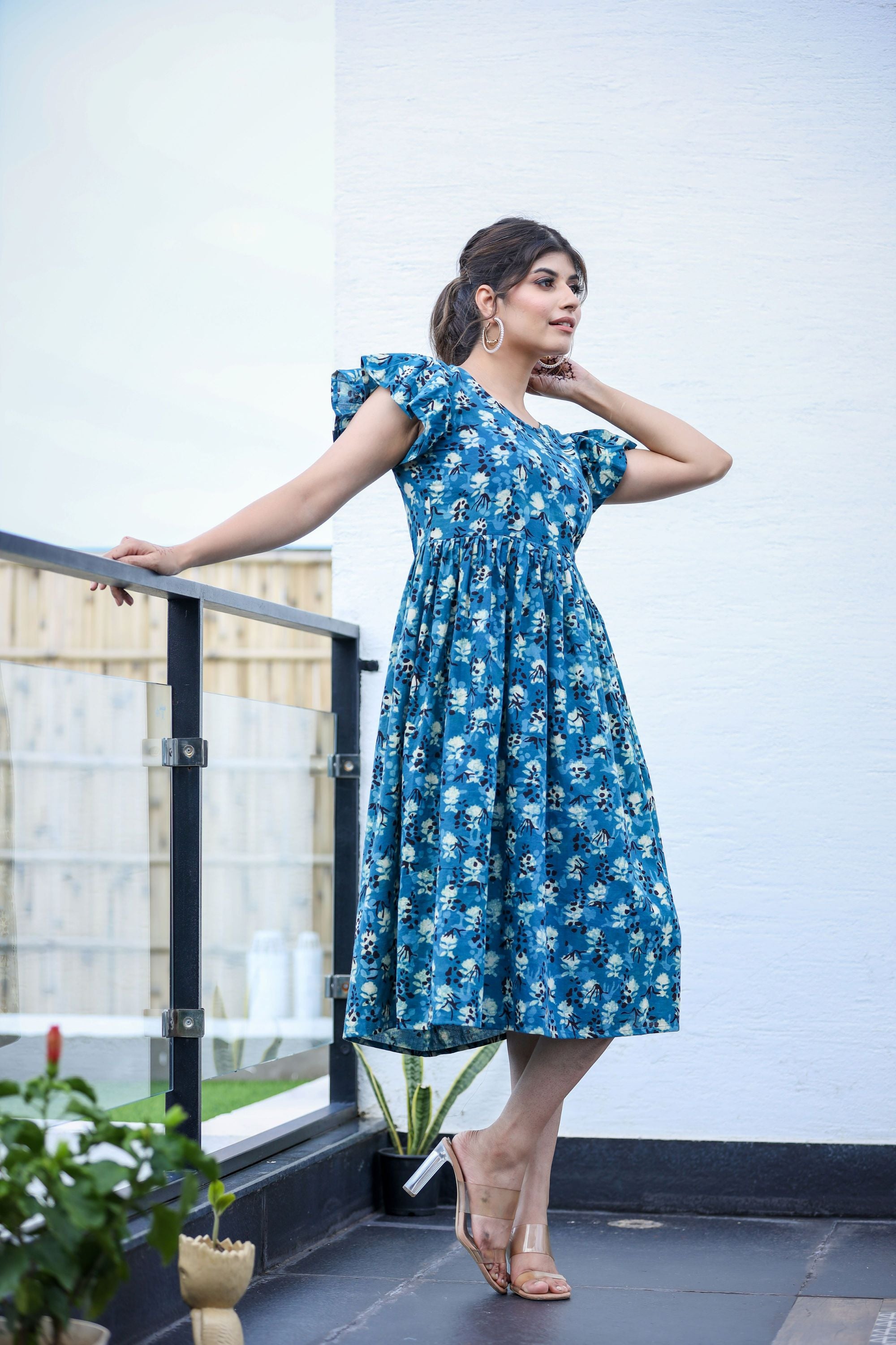 Blue Floral Midi Dress with Ruffled Sleeves